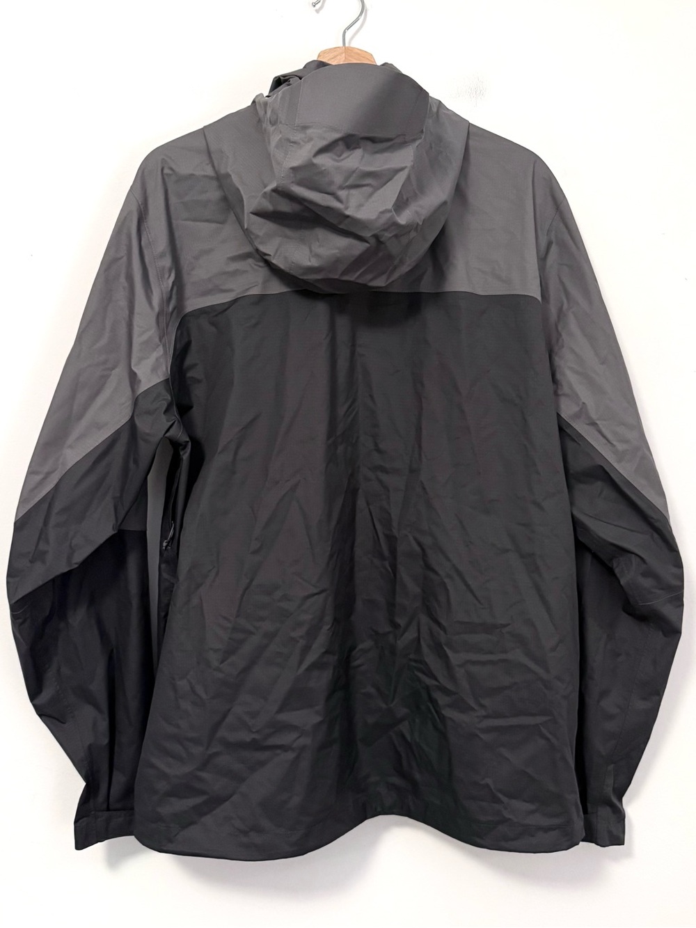 Rei Co-Op Men’s Rainier Windproof Waterproof Rain Jacket View 3